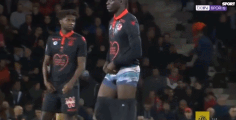 拥有这样的大中锋👍马特塔的终结从容优雅🤌