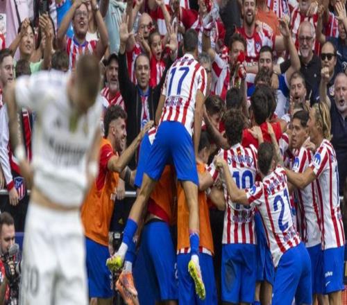 两人传接球，第三人要动 国际米兰这场比赛中有大量的“第三人动” 战术视角