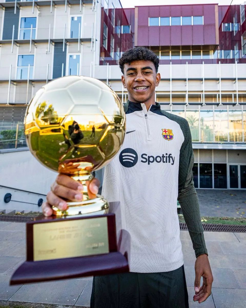 英超积分榜更新：曼城榜首压力加大,