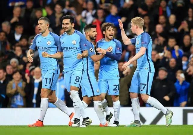 延续火热状态！布朗半场13中8高效砍下18分5助攻（火力延续！布朗半场13投8中高效拿下18分5助攻）