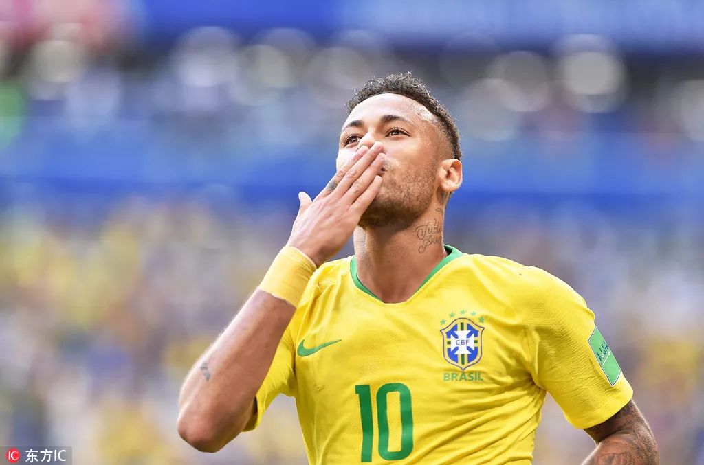 明天鹈鹕迎战独行侠 赫伯特·琼斯因头部伤势出战成疑（鹈鹕明日对阵独行侠，赫伯特·琼斯因头部受伤出战成疑）