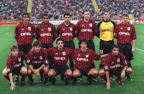 越来越大了，泰州高速口已经搭好巨幅“苏超”冠军标语